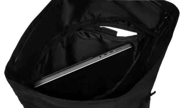 Melna sporta Peterson roll-top mugursoma ar regulējamām lencēm K17