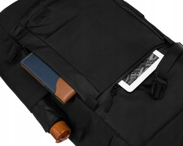 Melna sporta Peterson roll-top mugursoma ar regulējamām lencēm K17