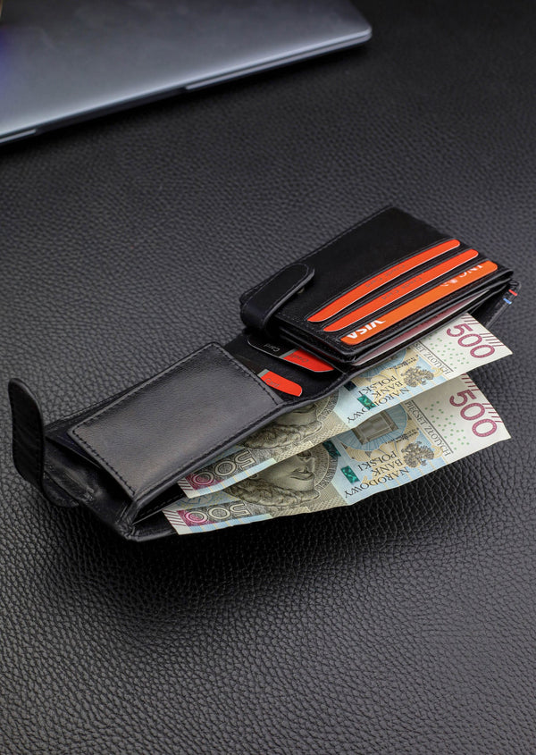 Vīriešu ādas maks Pierre Cardin ar RFID aizsardzību A323606