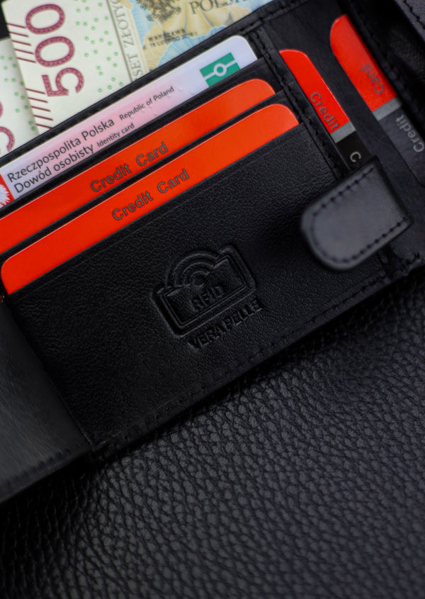 Vīriešu ādas maks Pierre Cardin ar RFID aizsardzību 323206 