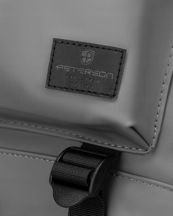 Ietilpīga pilsētas mugursoma no poliestera "Peterson", pelēka K22
