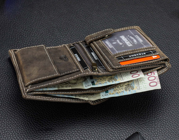 Vīriešu ādas maks STEVENS ar RFID aizsardzību, brūnā krāsā S194 