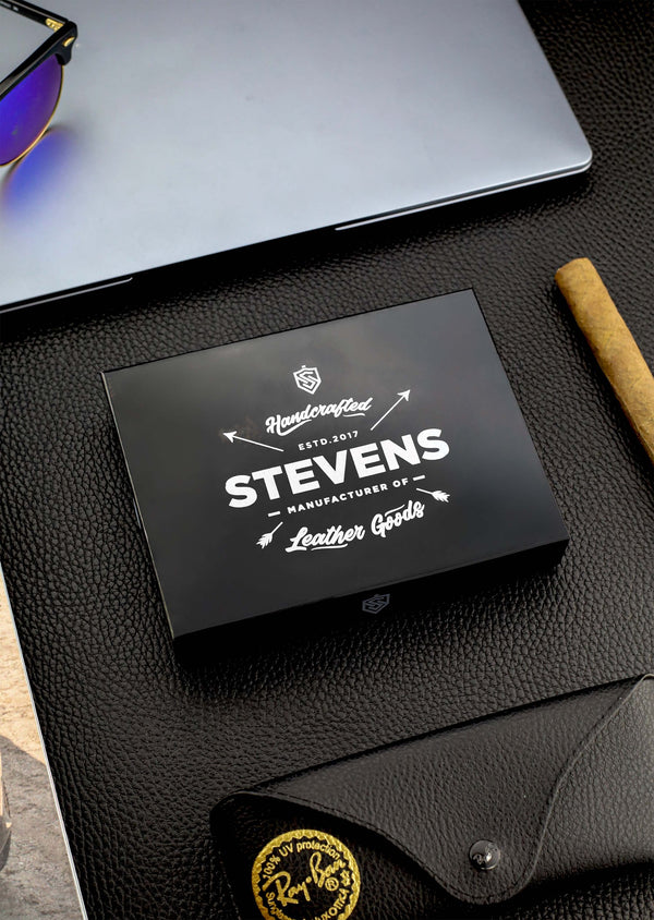 Vīriešu ādas maks STEVENS ar RFID aizsardzību, brūnā krāsā S195 