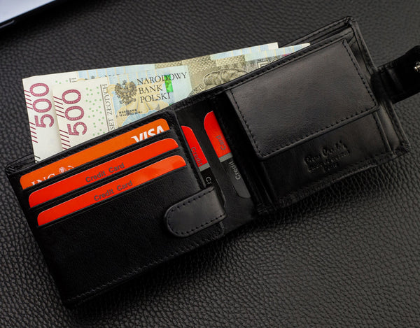 Dāvanu komplekts vīriešiem: Pierre Cardin RFID ādas maks un STEVENS josta A323206 N526 