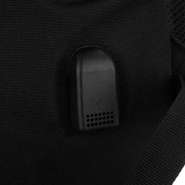 Vidēja izmēra unisex mugursoma Peterson, melna N516