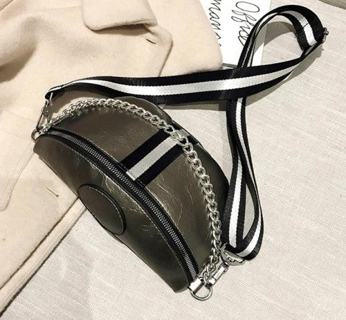 Sieviešu rokassoma C17 sudraba krāsā R314