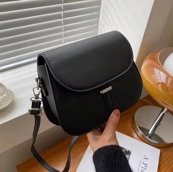 Sieviešu rokassoma D17, melna R297