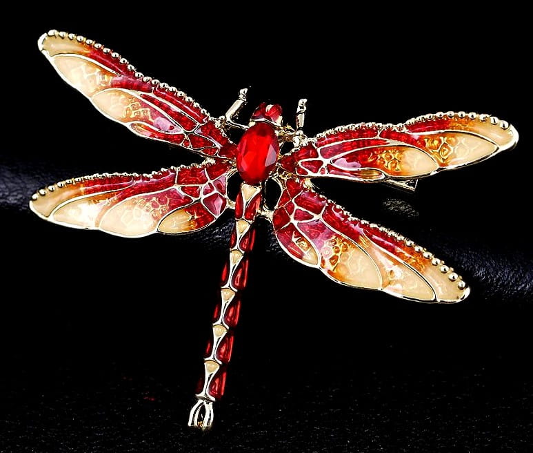 Broša ar Swarovski kristāliem, spāre